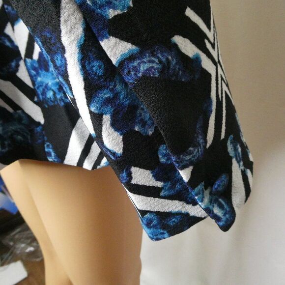 MINKPINK Open Front Blazer Jacket Chevron Print XS - Picture 10 of 11